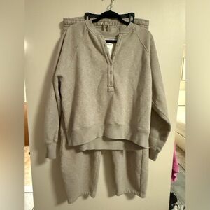 Abercrombie & Fitch Soft Collection crewneck and sweatpants set